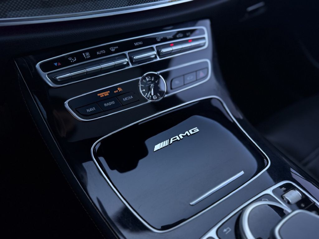 2019 Mercedes-Benz E-Class Image 21