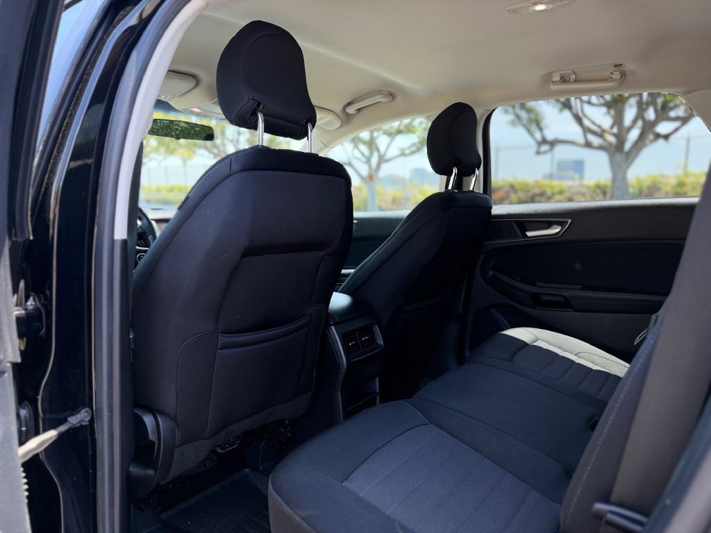2018 Ford Edge Image 11
