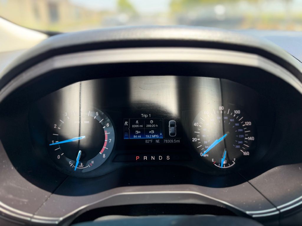 2018 Ford Edge Image 16