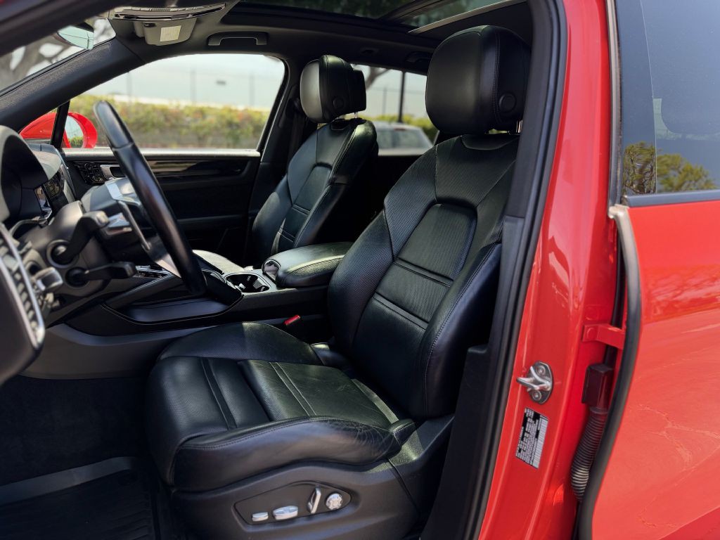 2021 Porsche Cayenne Image 10