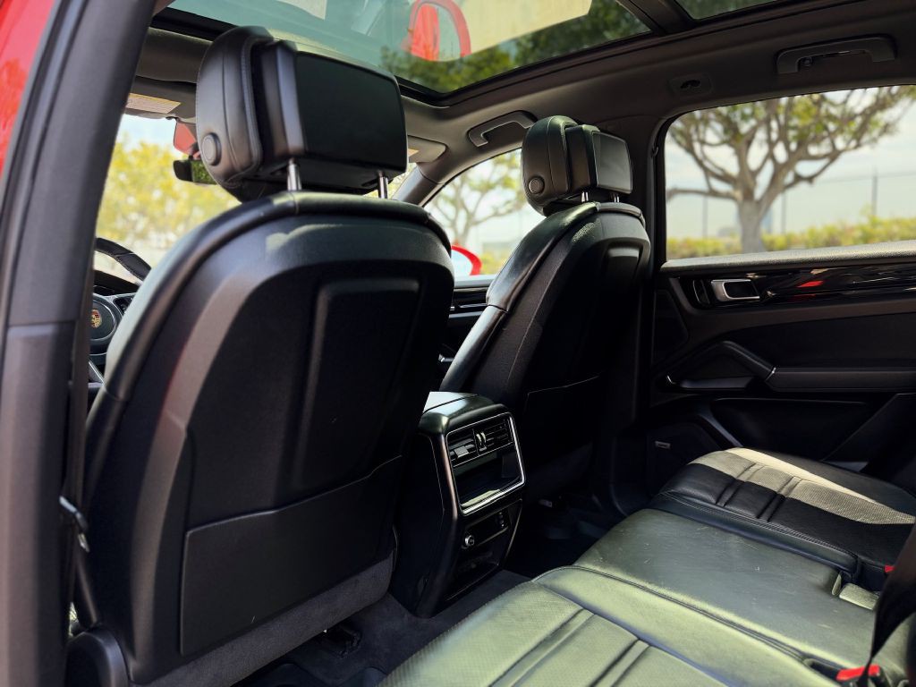 2021 Porsche Cayenne Image 11