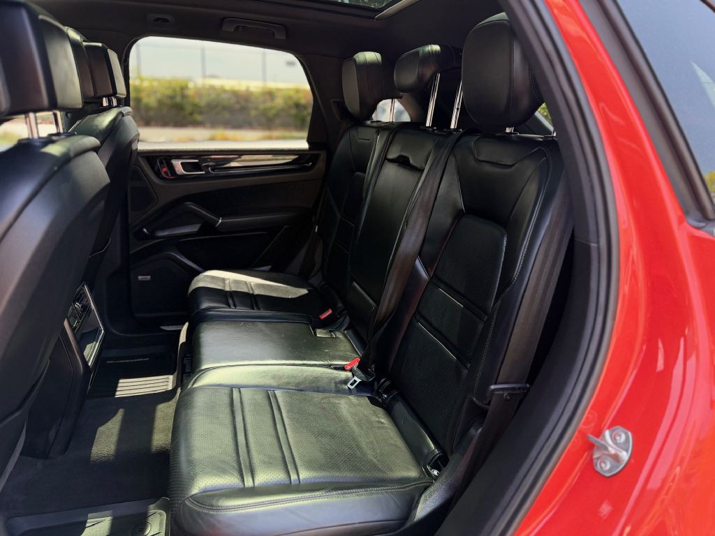 2021 Porsche Cayenne Image 12