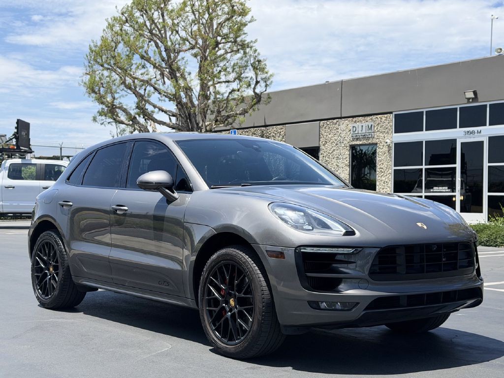 2017 Porsche Macan Image 3