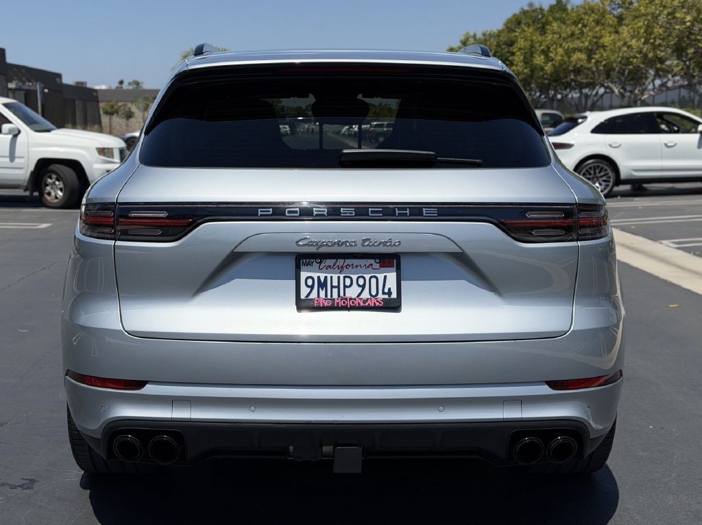 2021 Porsche Cayenne Image 6