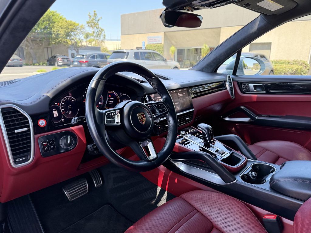 2021 Porsche Cayenne Image 10