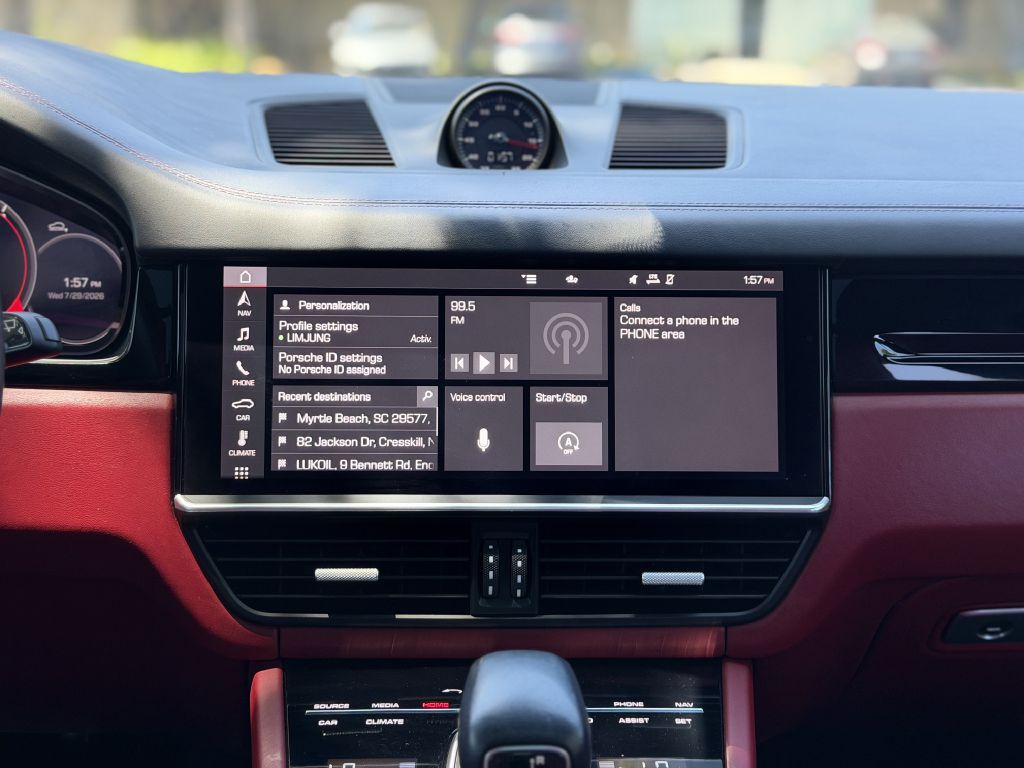2021 Porsche Cayenne Image 18