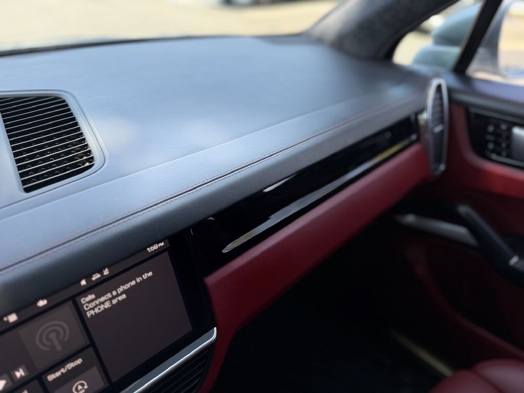 2021 Porsche Cayenne Image 26