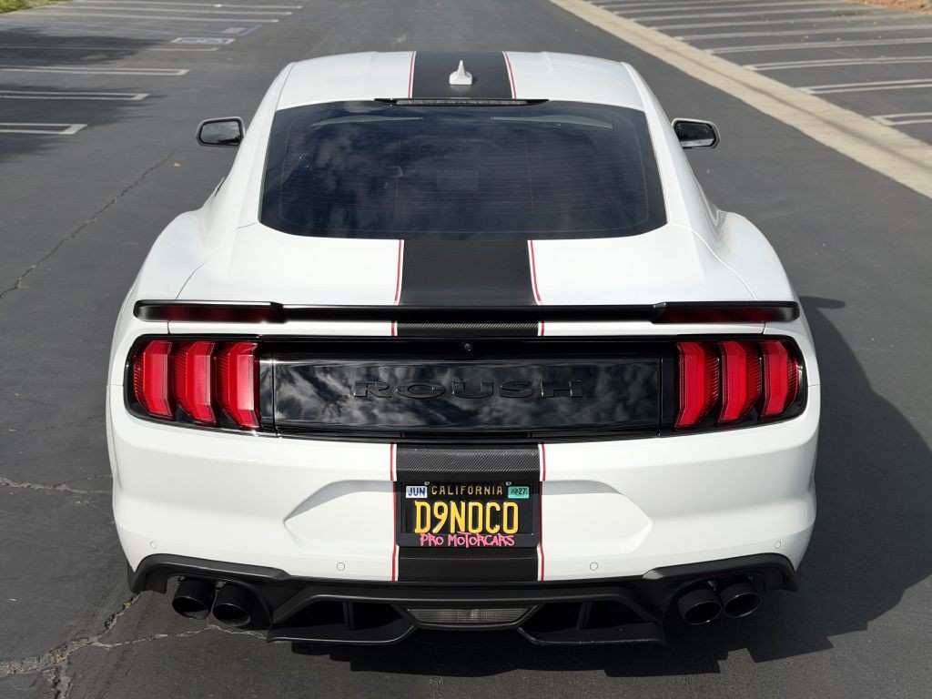 2022 Ford Mustang Image 8