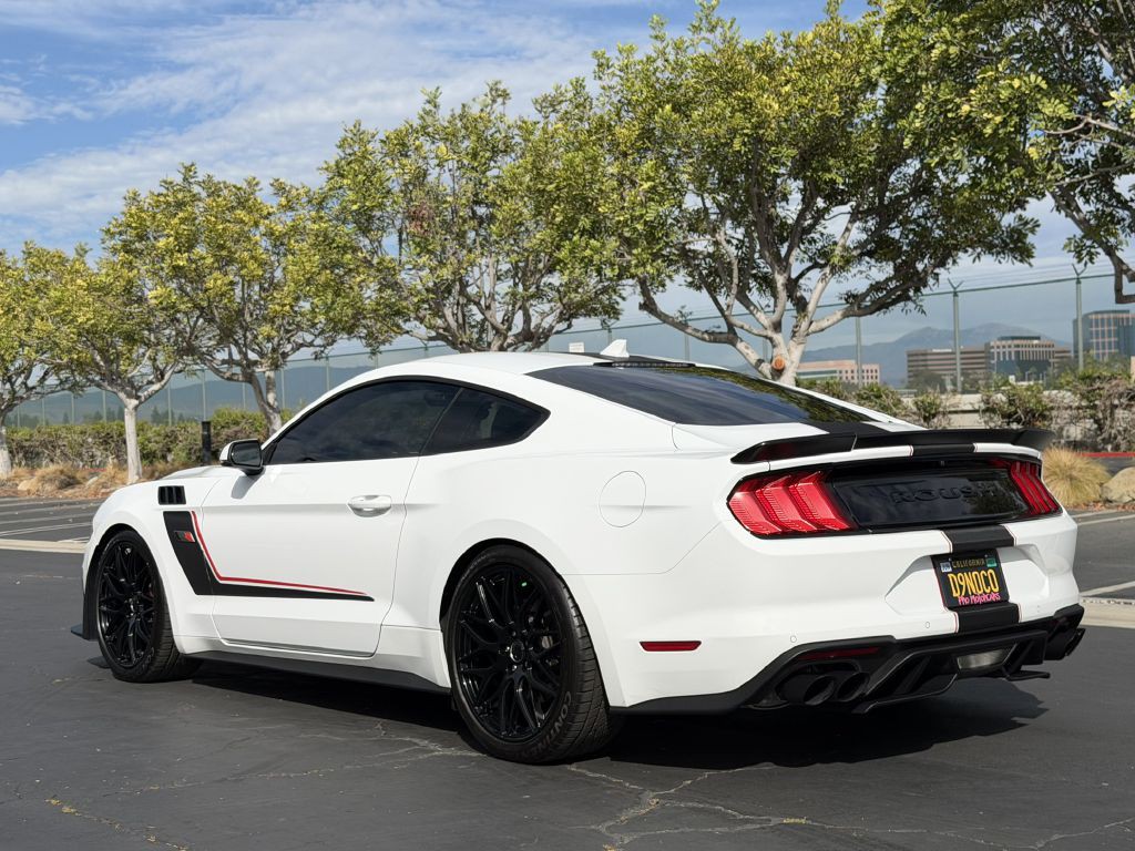 2022 Ford Mustang Image 9