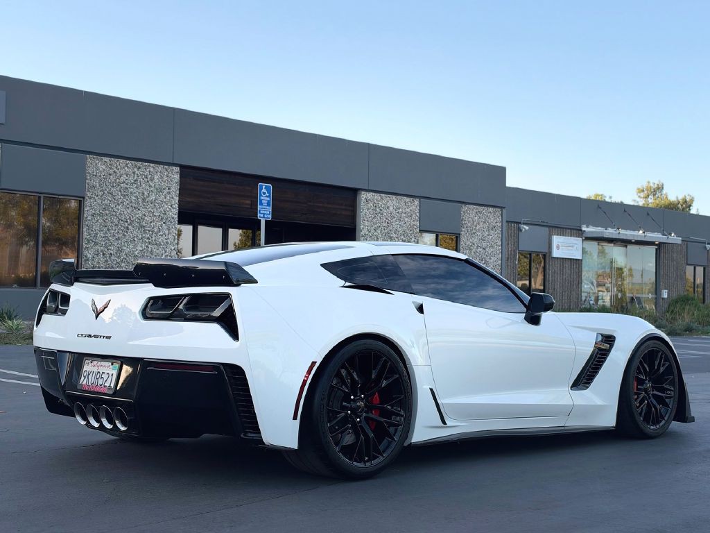 2017 Chevrolet Corvette Image 8