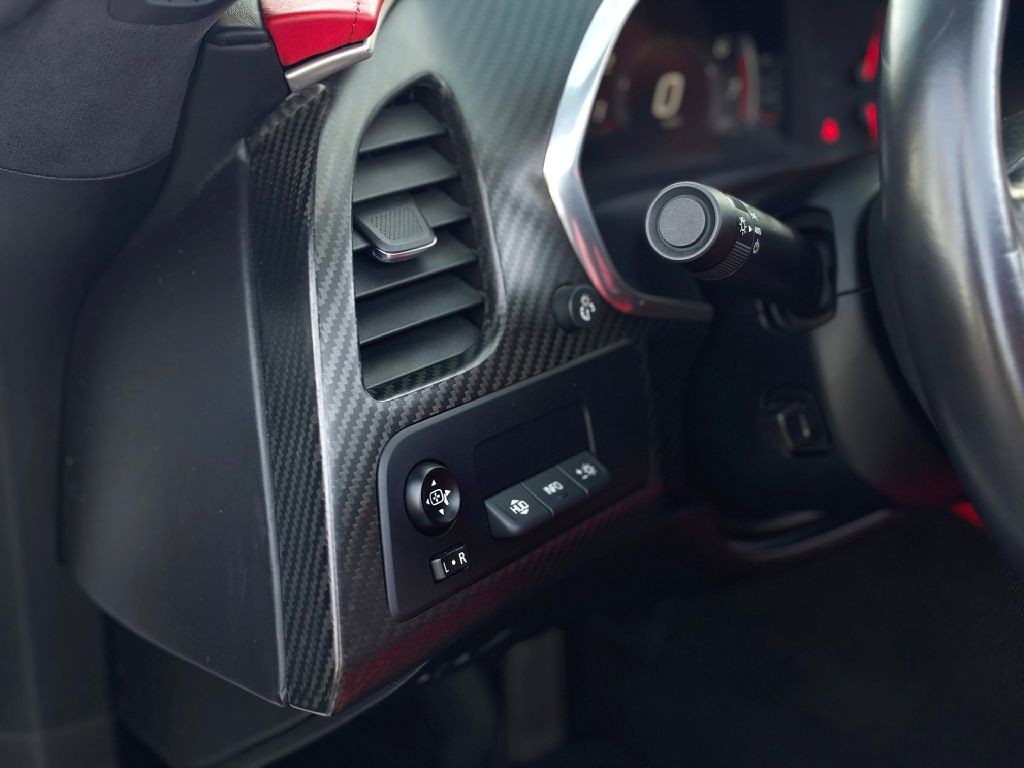 2017 Chevrolet Corvette Image 18