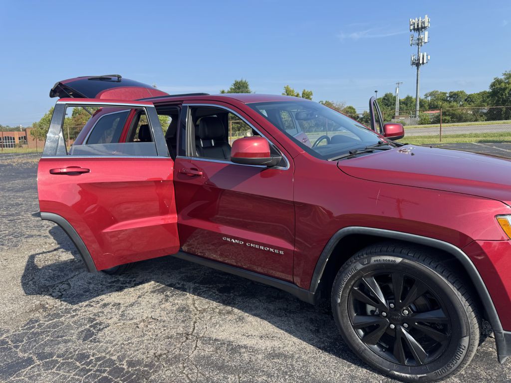 2012 Jeep Grand Cherokee Image 2