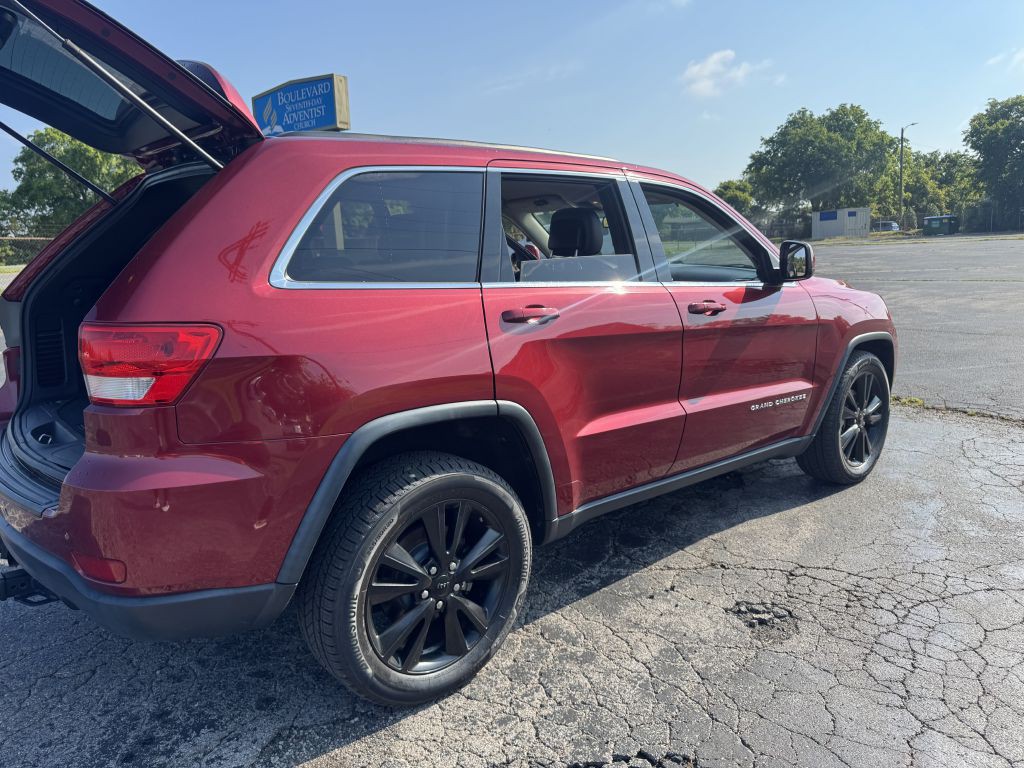 2012 Jeep Grand Cherokee Image 7