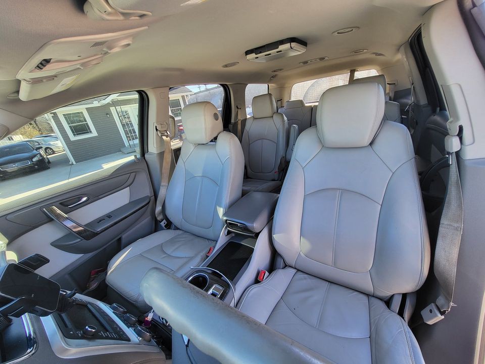 2015 GMC Acadia Image 9