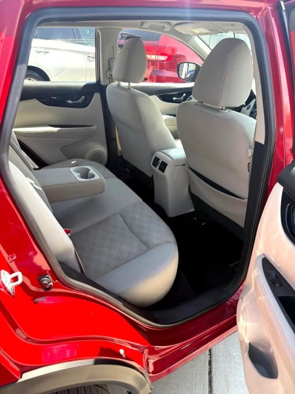 2017 Nissan Rogue Image 5