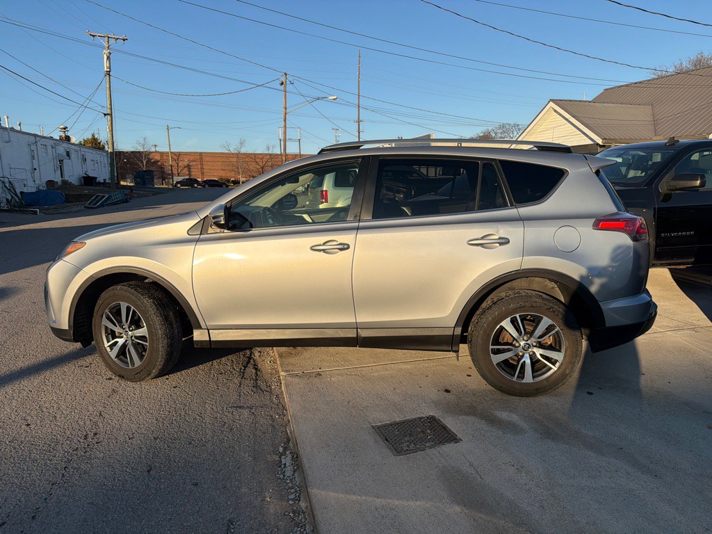 2018 Toyota Rav4 Image 7