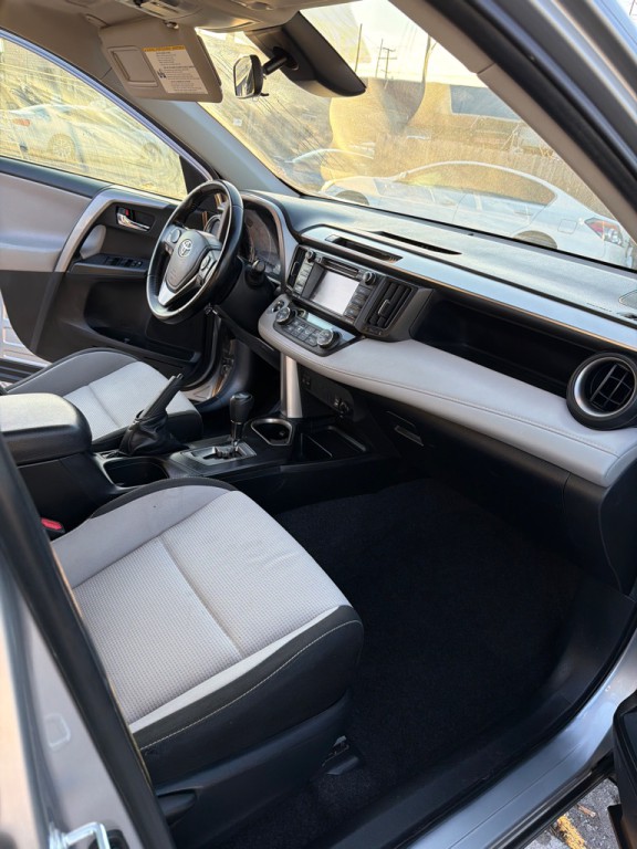 2018 Toyota Rav4 Image 13