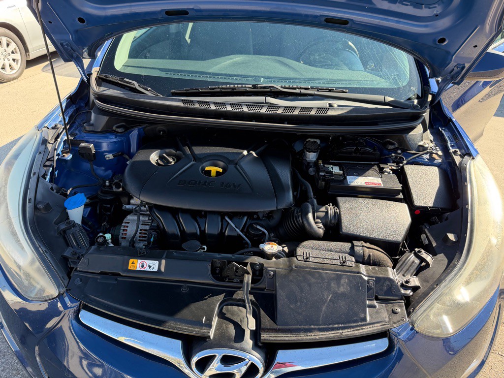 2015 Hyundai Elantra Image 11