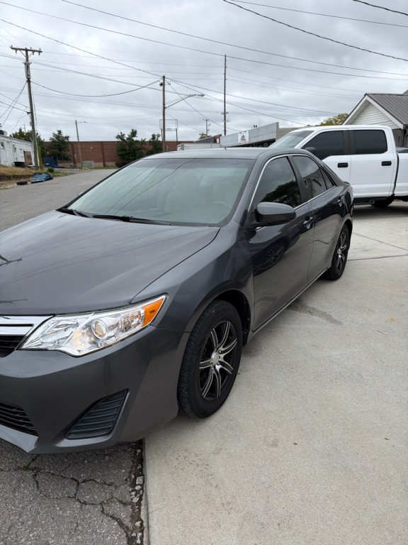 2013 Toyota Camry Image 3