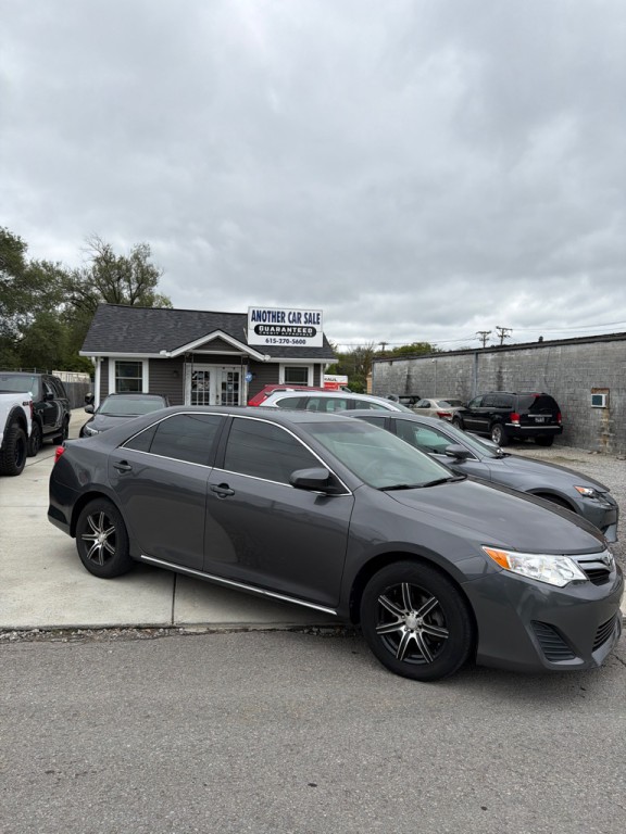 2013 Toyota Camry Image 6