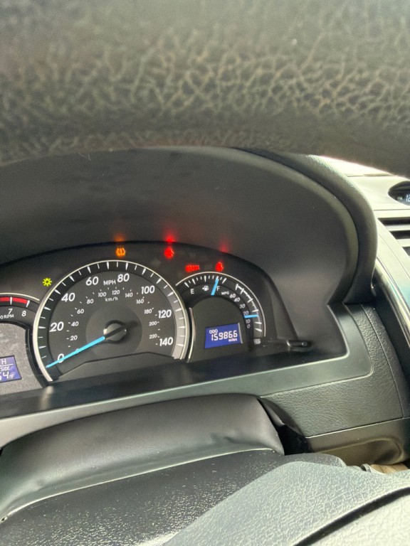2013 Toyota Camry Image 12