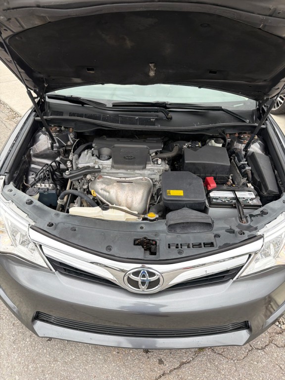 2013 Toyota Camry Image 13