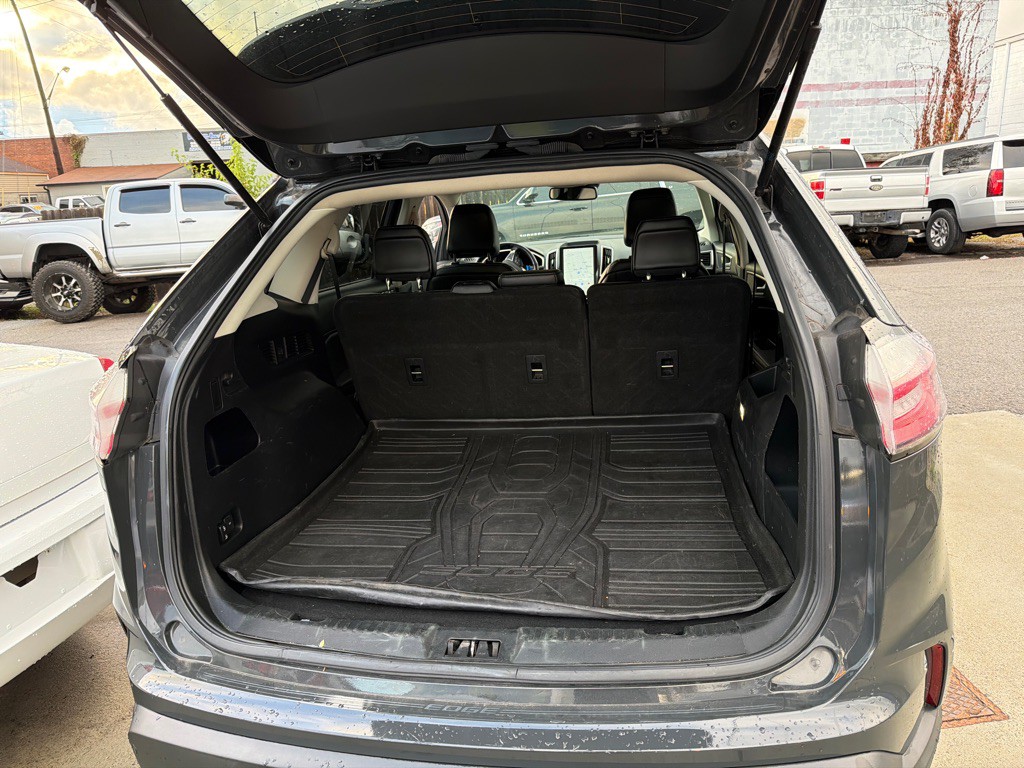 2021 Ford Edge Image 6