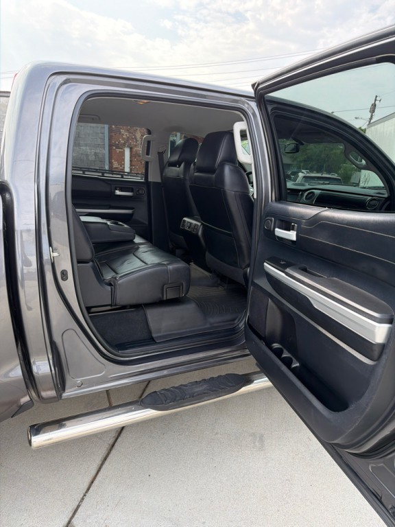 2014 Toyota Tundra Image 9