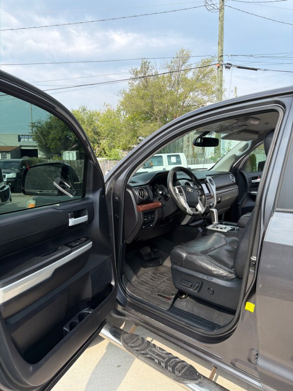 2014 Toyota Tundra Image 10