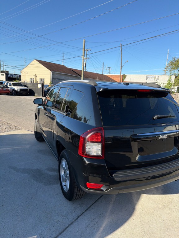 2017 Jeep Compass Image 4