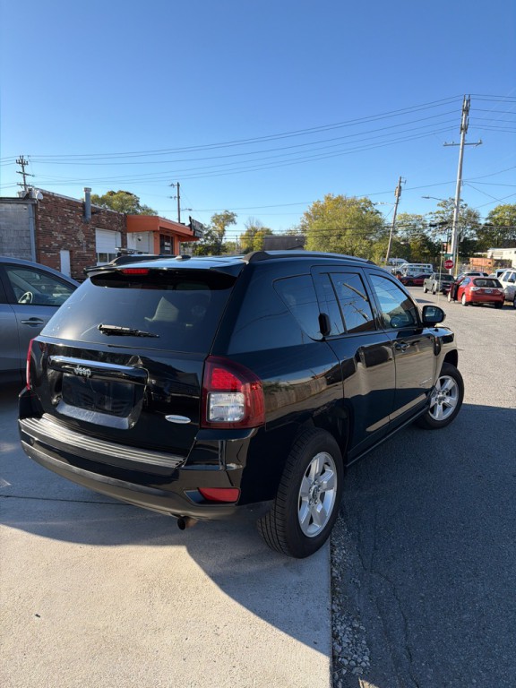 2017 Jeep Compass Image 5