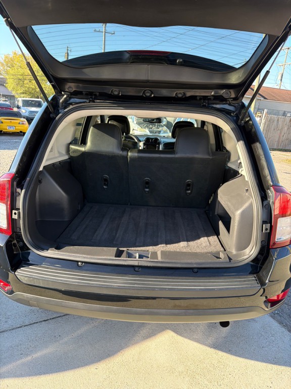 2017 Jeep Compass Image 8