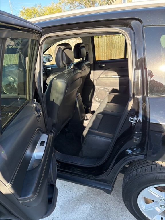 2017 Jeep Compass Image 9