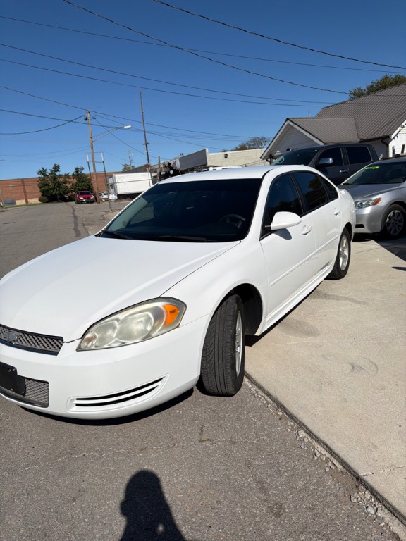 2013 Chevrolet Impala Image 2