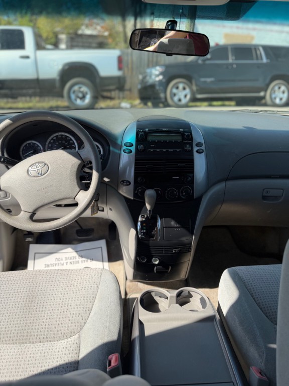 2008 Toyota Sienna Image 7