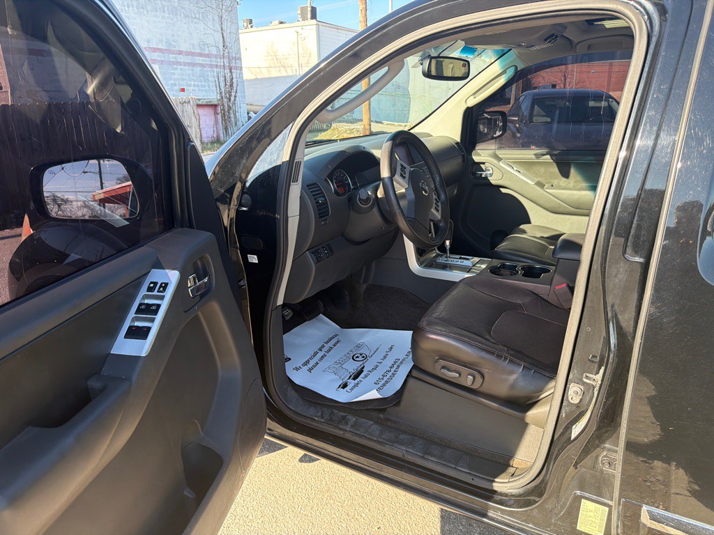 2012 Nissan Pathfinder Image 8