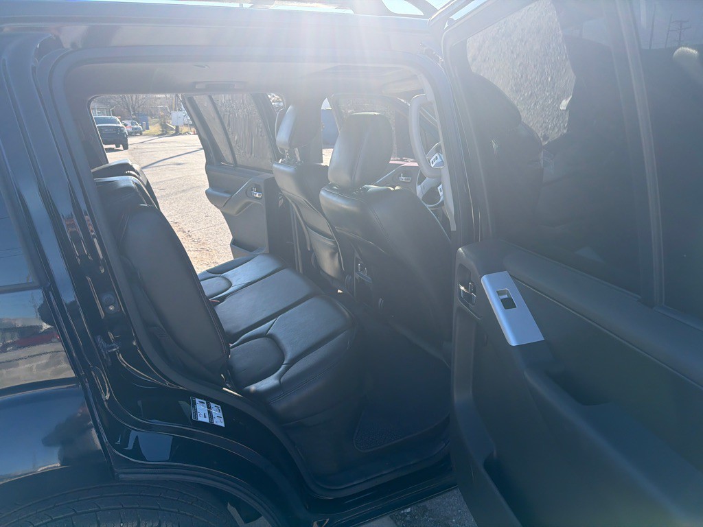 2012 Nissan Pathfinder Image 10