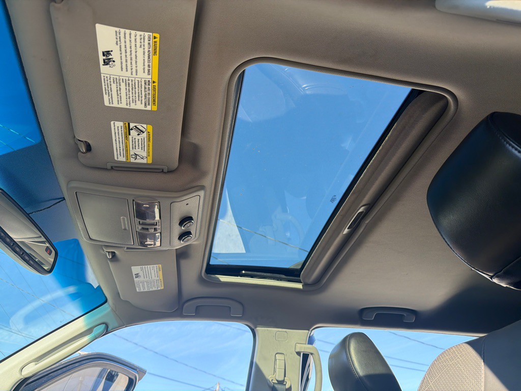 2012 Nissan Pathfinder Image 14