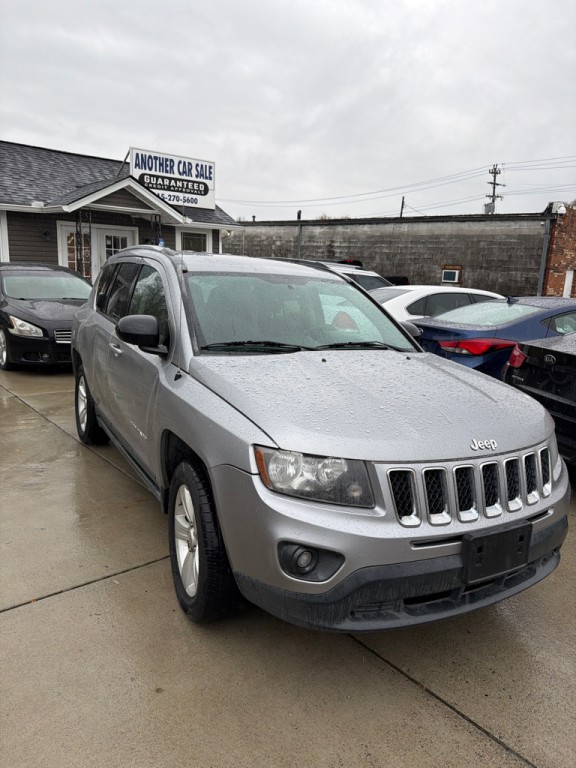 2016 Jeep Compass Image 2