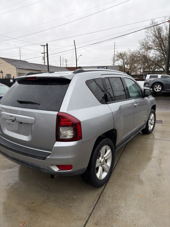 2016 Jeep Compass Image 5