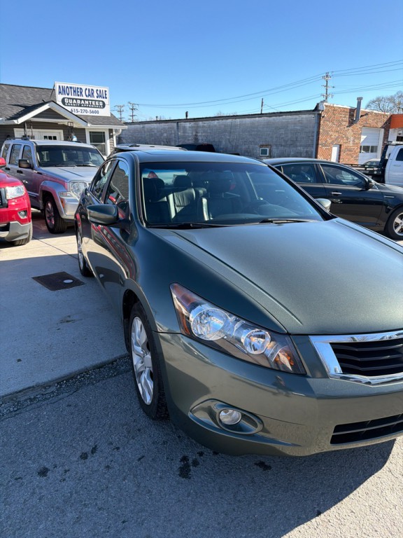 2010 Honda Accord Image 2