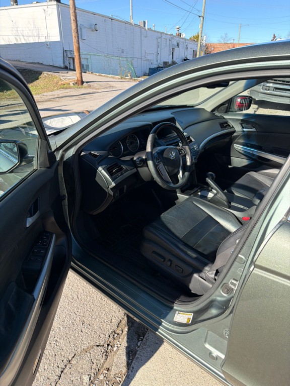 2010 Honda Accord Image 8