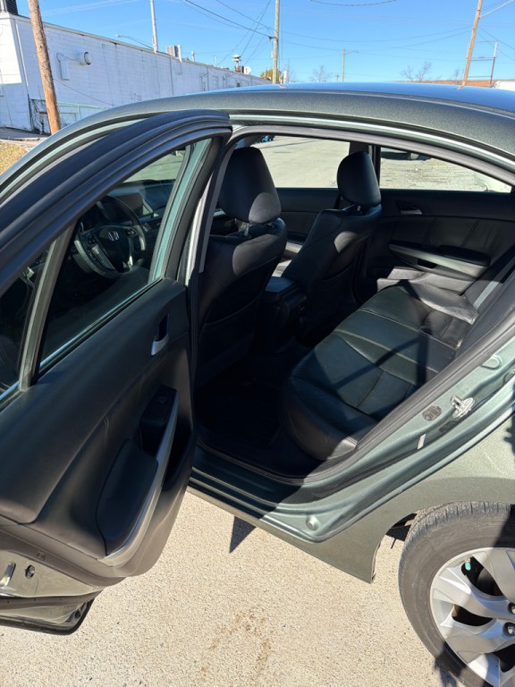 2010 Honda Accord Image 9