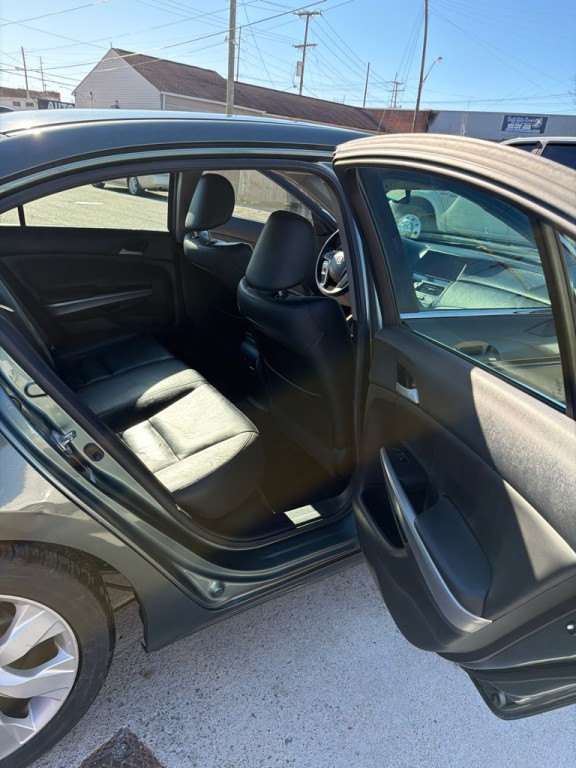 2010 Honda Accord Image 10