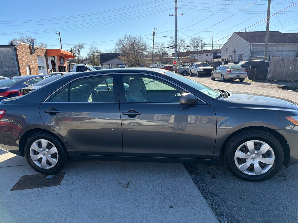 2009 Toyota Camry Image 6