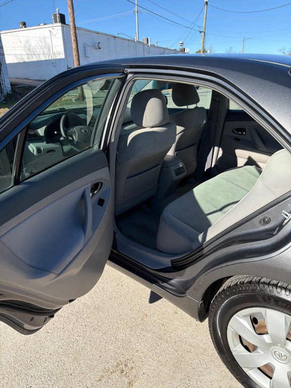 2009 Toyota Camry Image 9