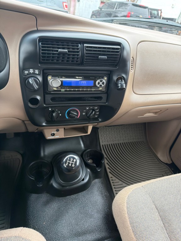 2000 Ford Ranger Image 10
