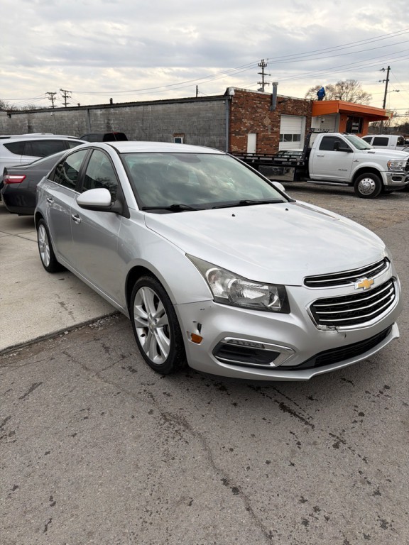 2016 Chevrolet Cruze Image 2