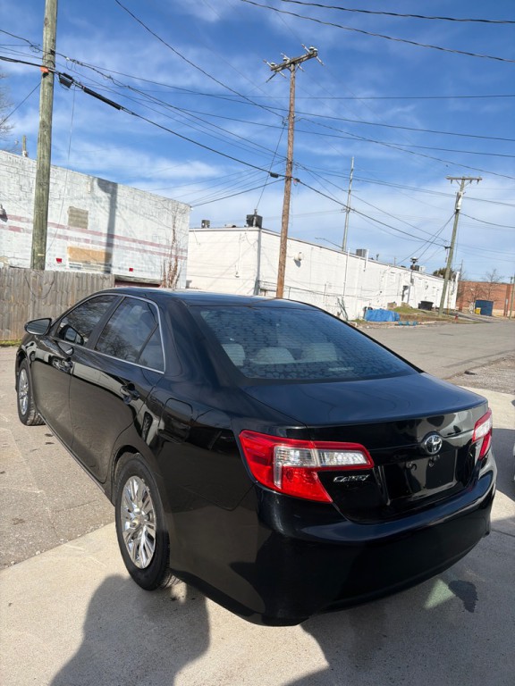 2013 Toyota Camry Image 7