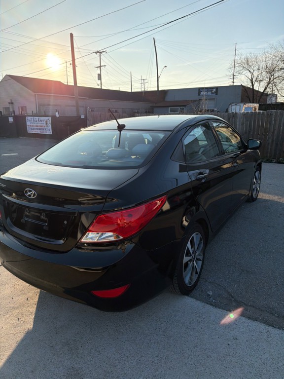 2017 Hyundai Accent Image 6